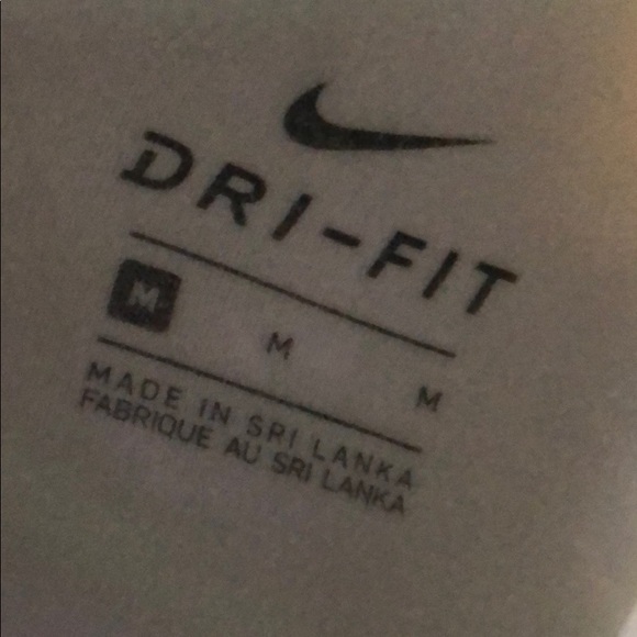 Nike Pro Dri-Fit quarter zip - new without tags - Picture 4 of 5